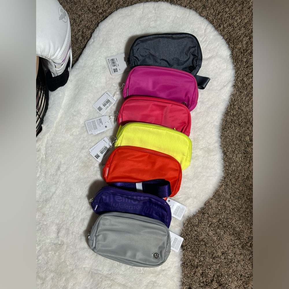 Lululemon Everywhere Belt Bag 1L